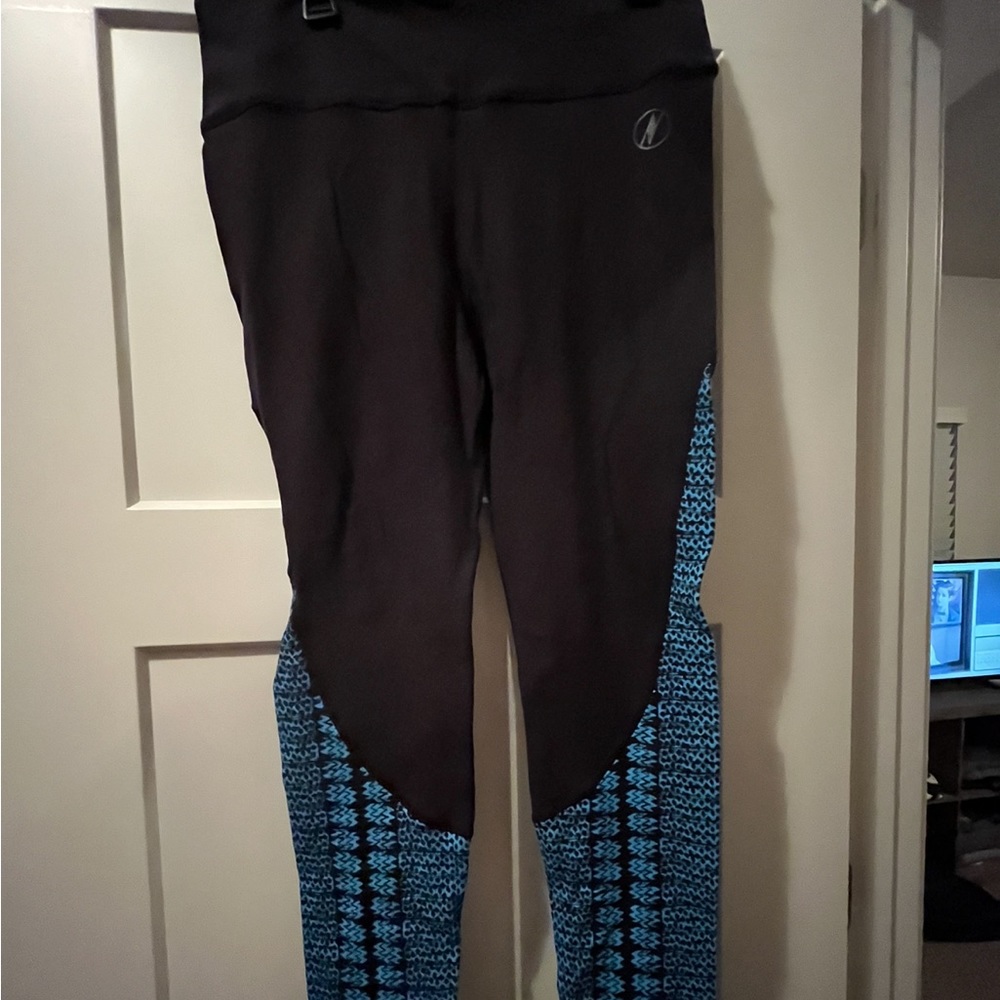 Manaola active wear leggings